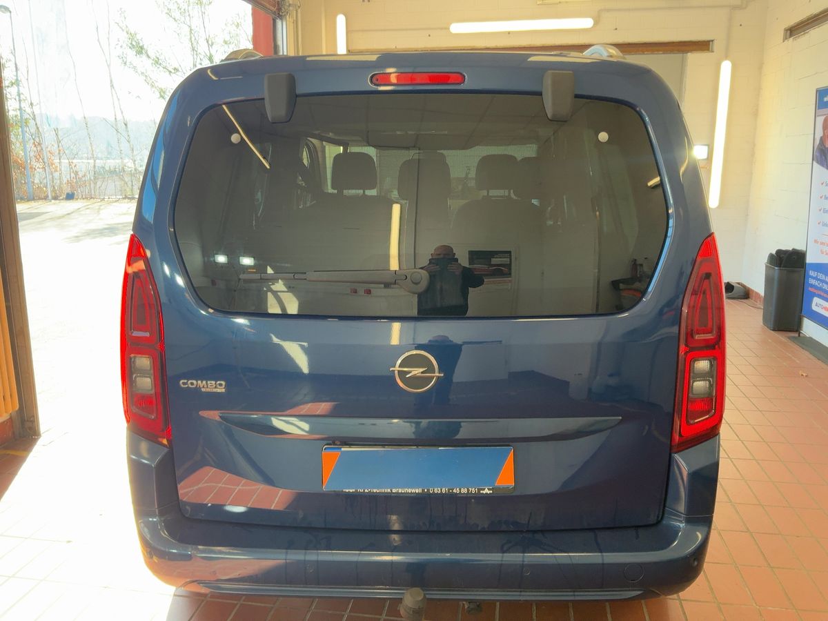 Opel Combo 2019 — photo 8