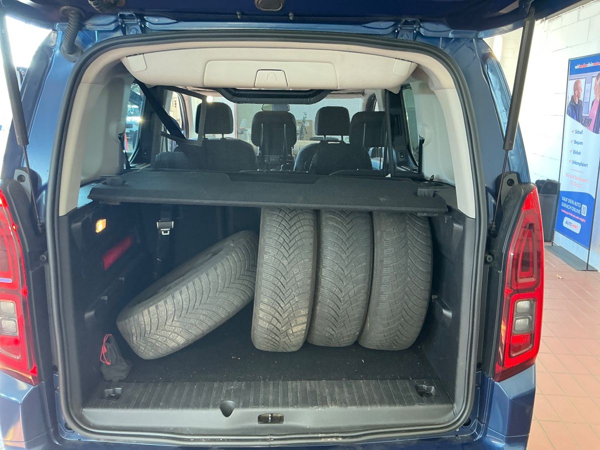 Opel Combo 2019 — photo 34