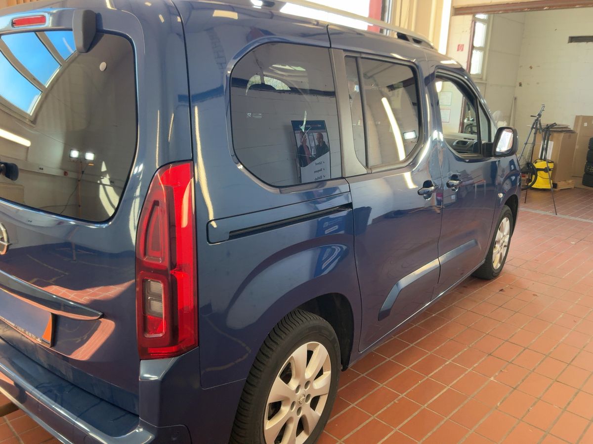 Opel Combo 2019 — photo 9