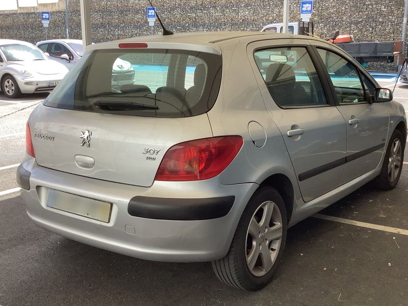 Peugeot 307 1.4 HDi Presence — zdjęcie 6