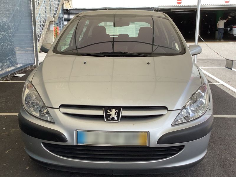 Peugeot 307 1.4 HDi Presence — zdjęcie 9