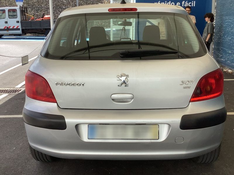 Peugeot 307 1.4 HDi Presence — zdjęcie 5