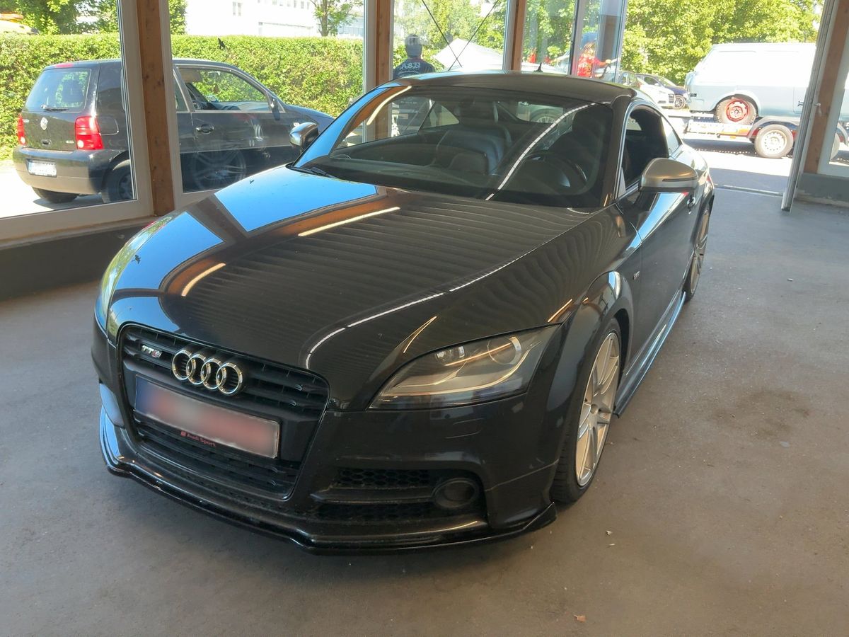 Audi TTS 2011