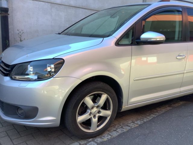 Volkswagen Touran 2.0 TDI Comfortline — zdjęcie 2