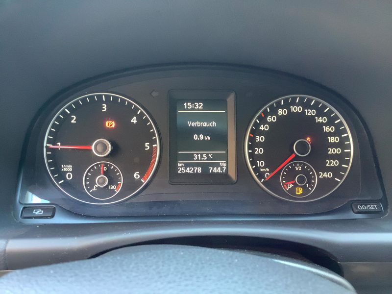 Volkswagen Touran 2.0 TDI Comfortline — zdjęcie 13