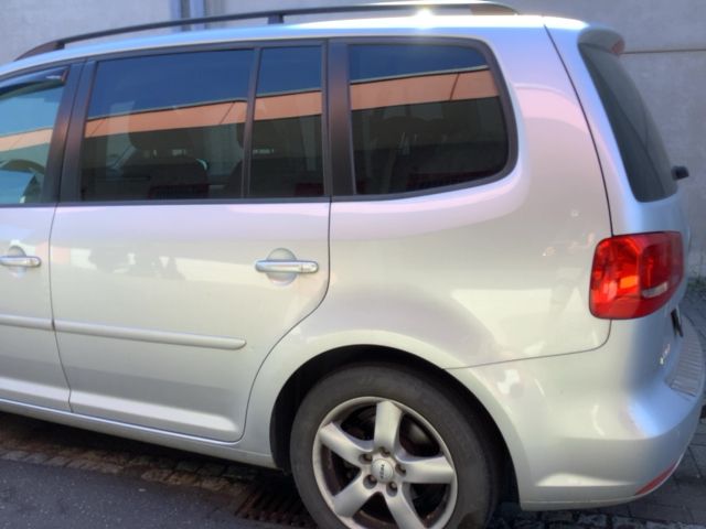 Volkswagen Touran 2.0 TDI Comfortline — zdjęcie 3