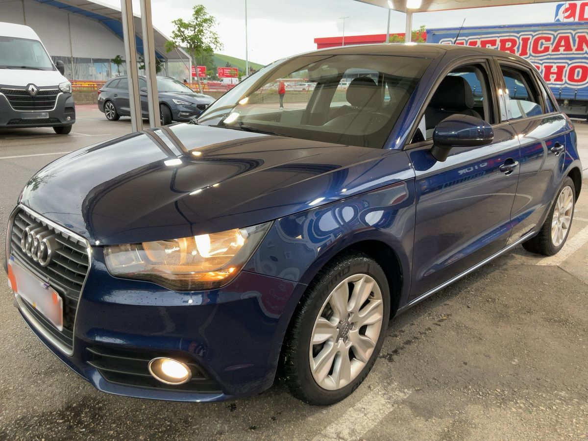 Audi A1 2013 — photo 1