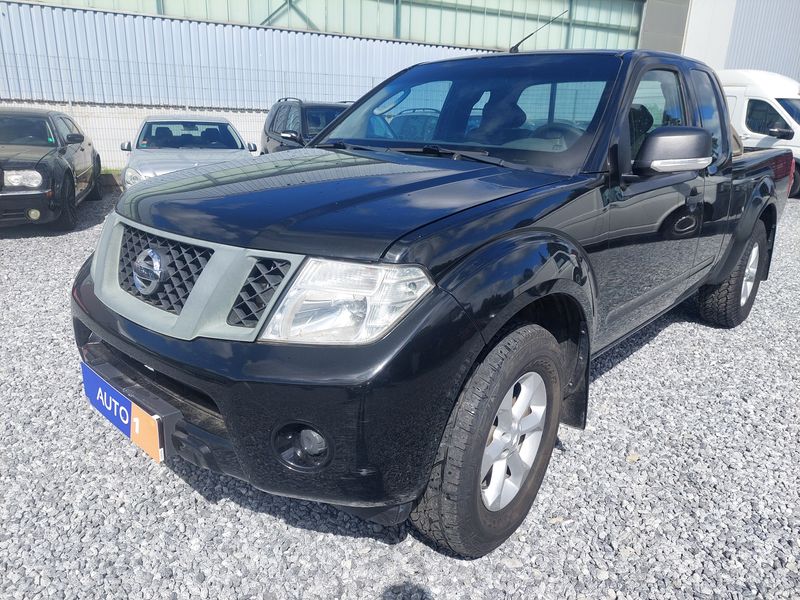 Nissan Navara Pick-up 2.5 dCi King Cab XE 4x4