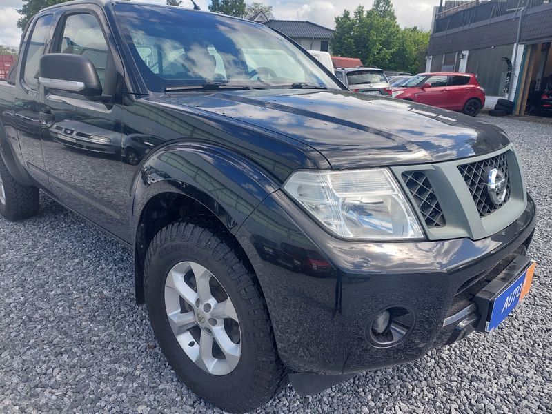 Nissan Navara Pick-up 2.5 dCi King Cab XE 4x4 — zdjęcie 6