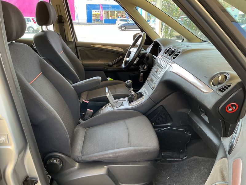 Ford Galaxy 1.8 TDCi Trend — zdjęcie 3