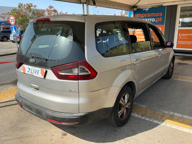 Ford Galaxy 1.8 TDCi Trend — zdjęcie 2