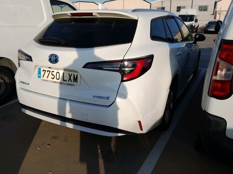 Toyota Corolla 1.8 Hybrid Active — zdjęcie 5