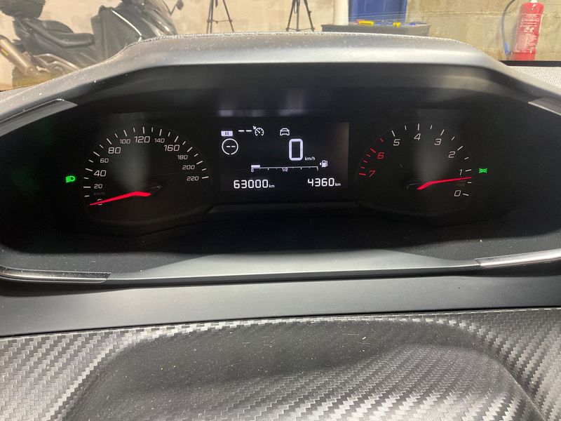 Peugeot 208 1.2 PureTech Like — zdjęcie 13
