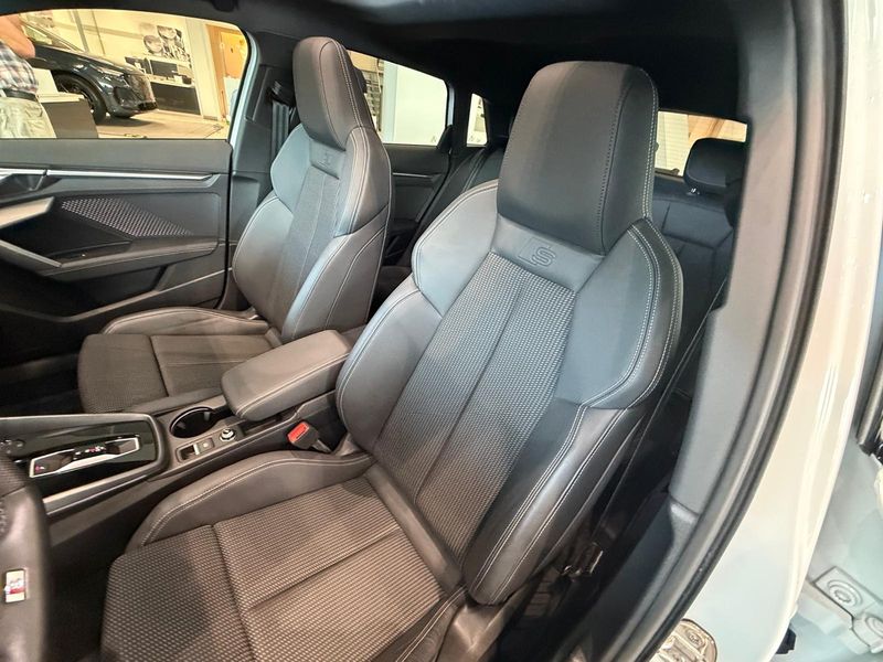 Audi S3 Sportback 2.0 TFSI quattro — zdjęcie 10