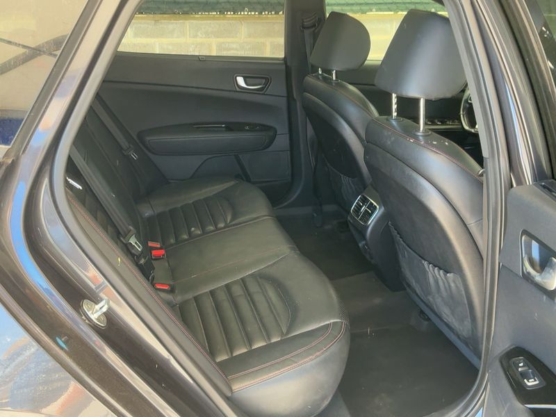 Kia Optima 1.7 CRDi GT Line — zdjęcie 14