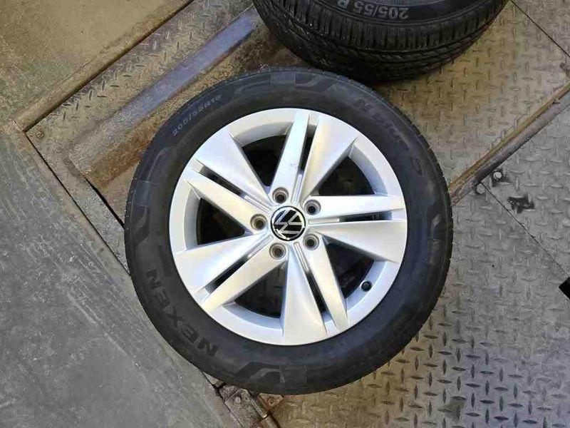 Volkswagen Golf VIII 2.0 TDI Life — zdjęcie 25