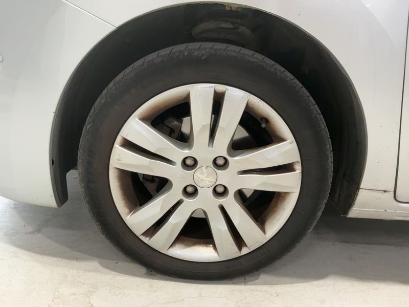 Peugeot 5008 2.0 Blue-HDi Allure 2016 – снимка 3