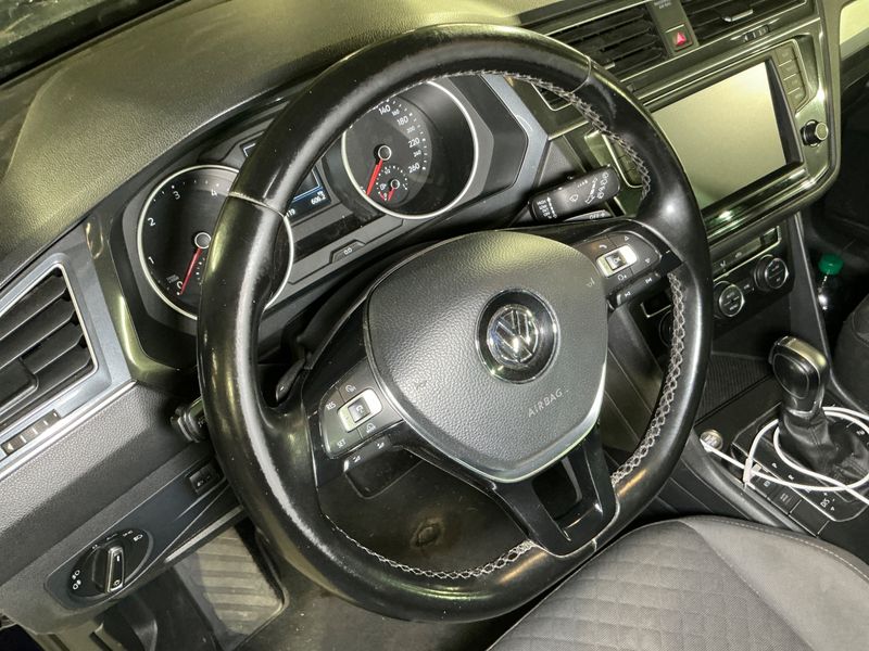 Volkswagen Tiguan 2.0 TDI Business BlueMotion Tech 2016 – снимка 49