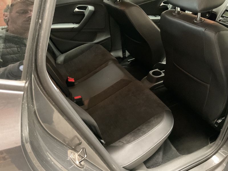 Volkswagen Polo 1.6 TDI Comfortline — zdjęcie 14