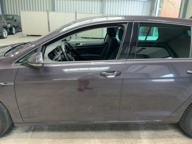 Volkswagen Golf VII 1.6 TDI Lounge BlueMotion Tech — zdjęcie 4