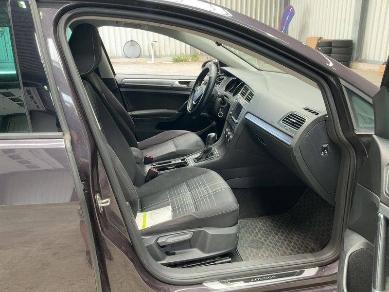 Volkswagen Golf VII 1.6 TDI Lounge BlueMotion Tech — zdjęcie 11