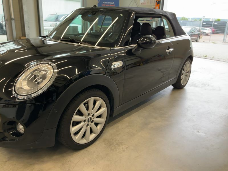 MINI Cabrio Cooper S — zdjęcie 2