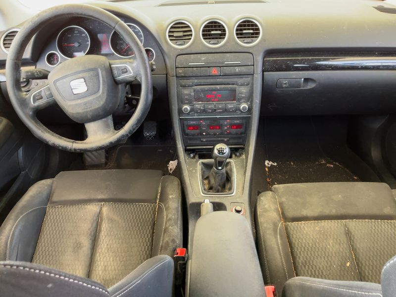 Seat Exeo 2.0 TDI Sport — zdjęcie 12