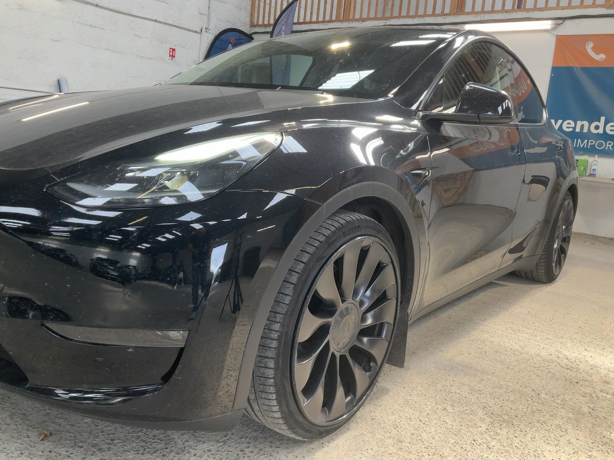 Tesla Model Y Performance Dual AWD AWD