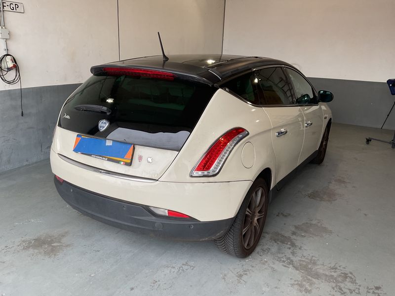 Lancia Delta 1.4 Turbo Platino — zdjęcie 2
