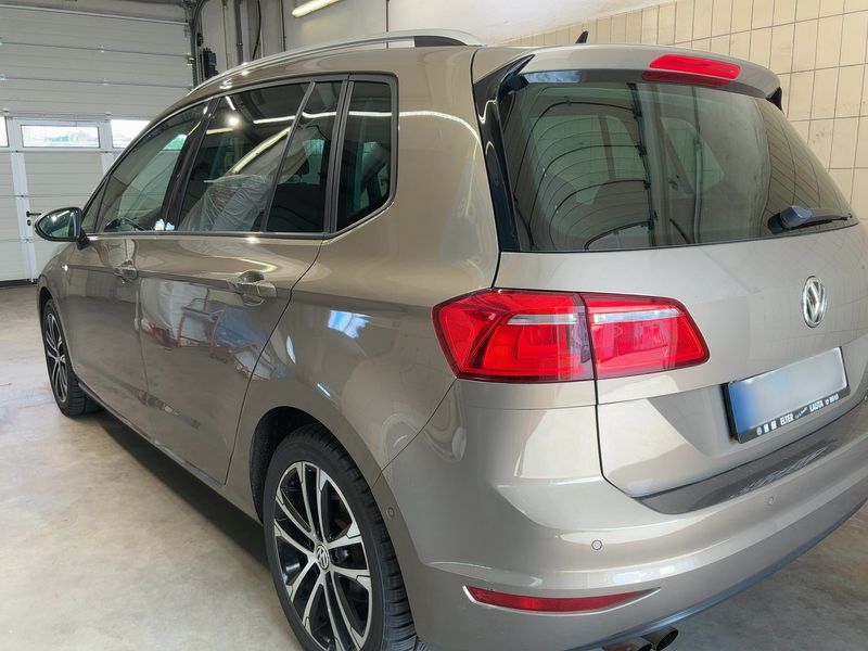 Volkswagen Golf VII Sportsvan 1.4 TSI Lounge BlueMotion Tech — zdjęcie 3