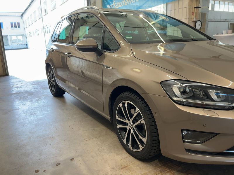 Volkswagen Golf VII Sportsvan 1.4 TSI Lounge BlueMotion Tech — zdjęcie 8