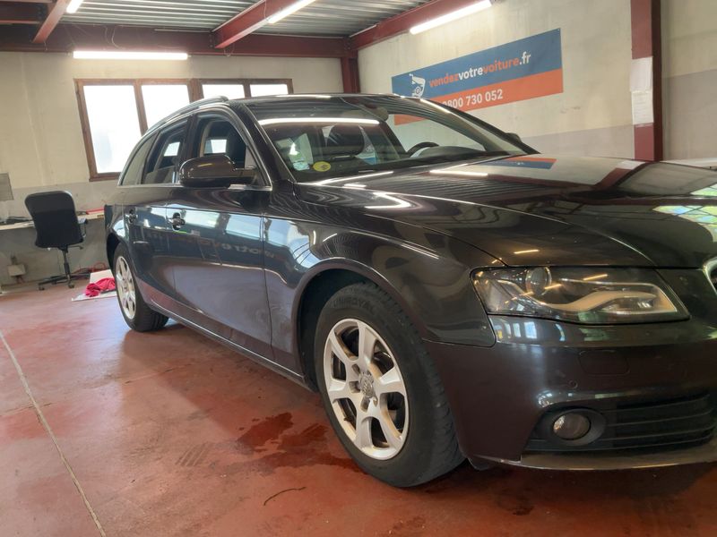 Audi A4 2.0 TDI 2010 – снимка 12