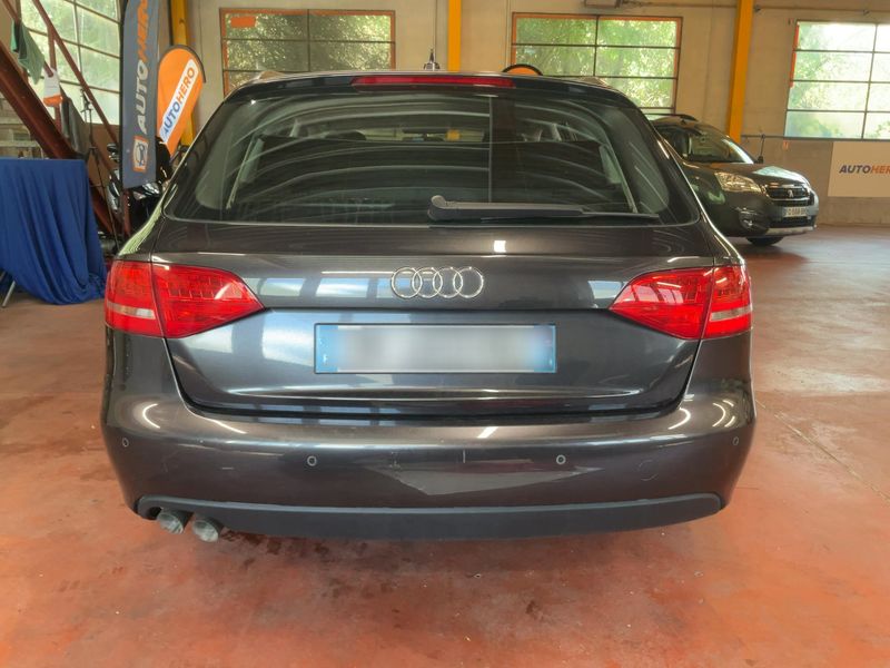 Audi A4 2.0 TDI 2010 – снимка 7