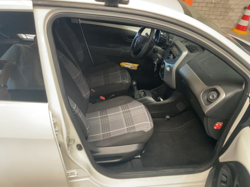 Peugeot 108 1.0 VTi Active — zdjęcie 11