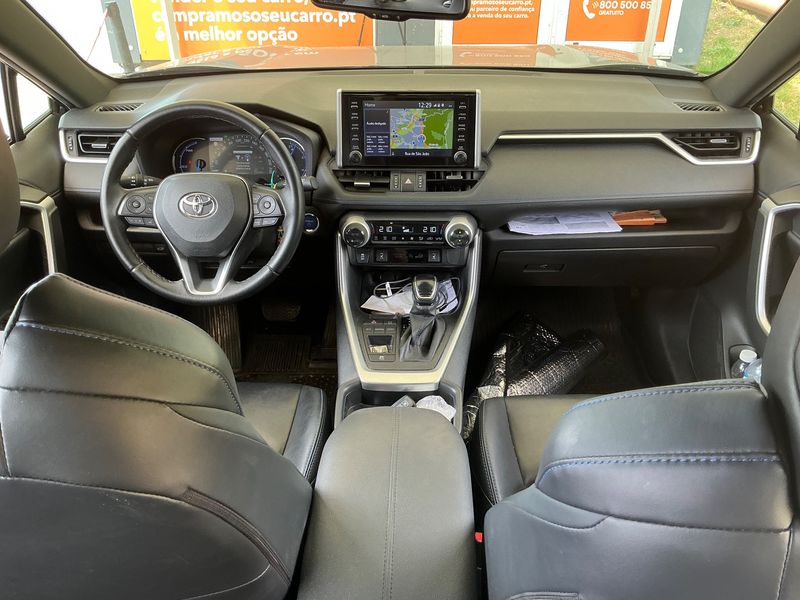 Toyota RAV 4 2.5 Hybrid 4x2 Black Edition — zdjęcie 12