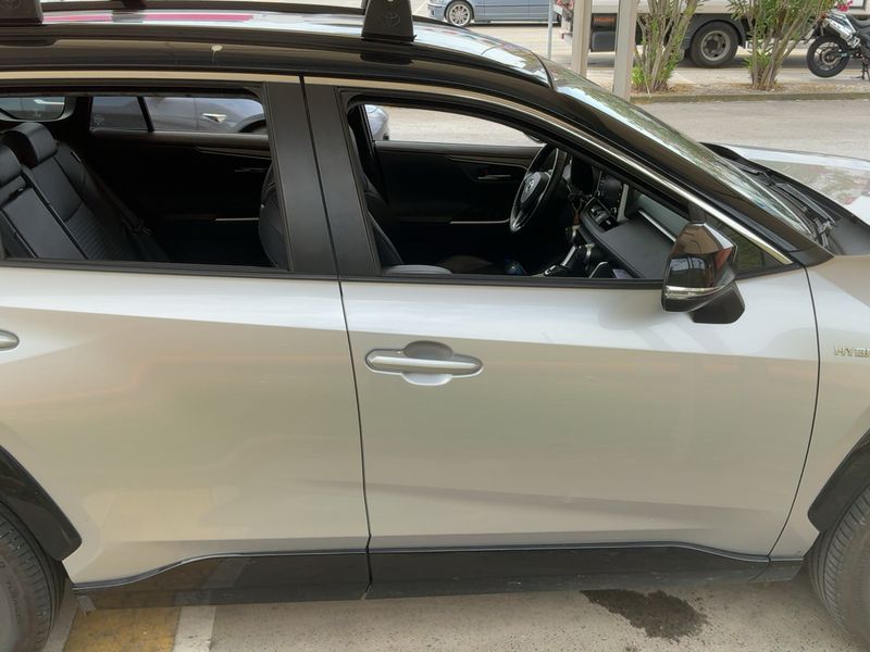 Toyota RAV 4 2.5 Hybrid 4x2 Black Edition — zdjęcie 7