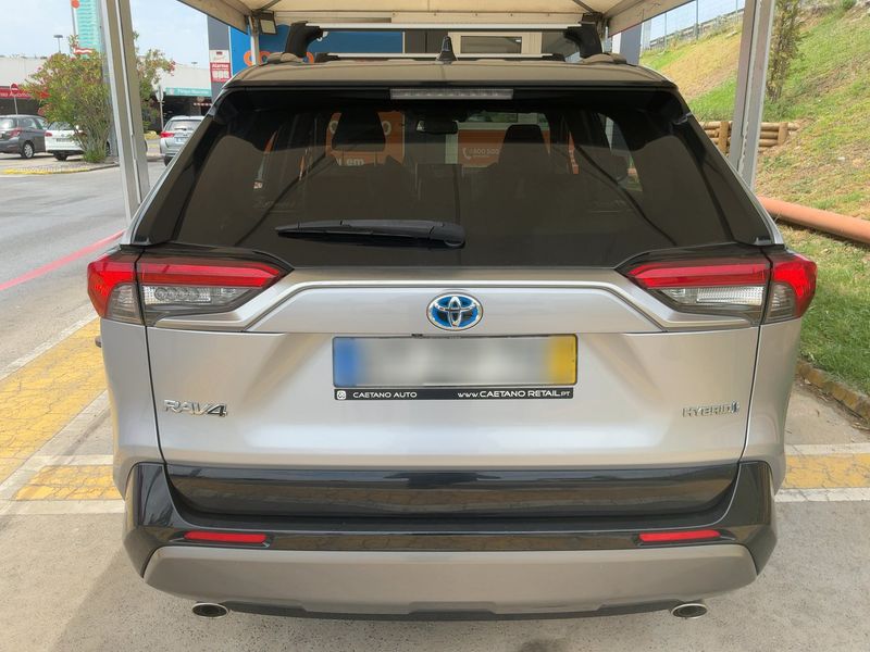 Toyota RAV 4 2.5 Hybrid 4x2 Black Edition — zdjęcie 5