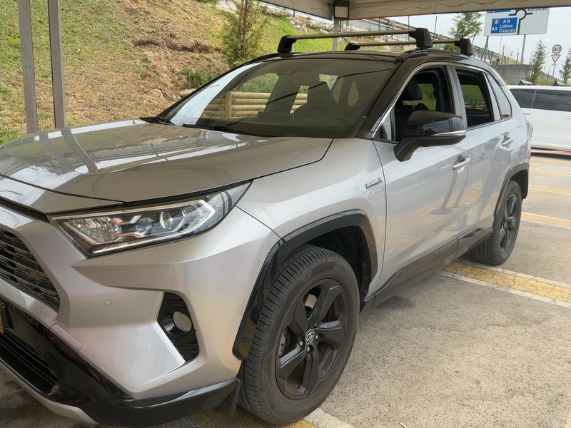 Toyota RAV 4 2.5 Hybrid 4x2 Black Edition — zdjęcie 2