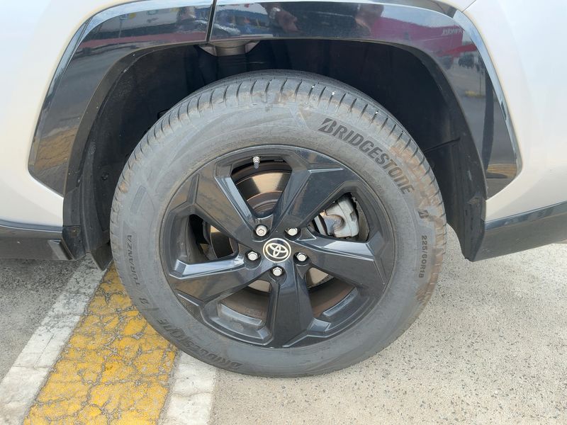 Toyota RAV 4 2.5 Hybrid 4x2 Black Edition 2019 – снимка 5