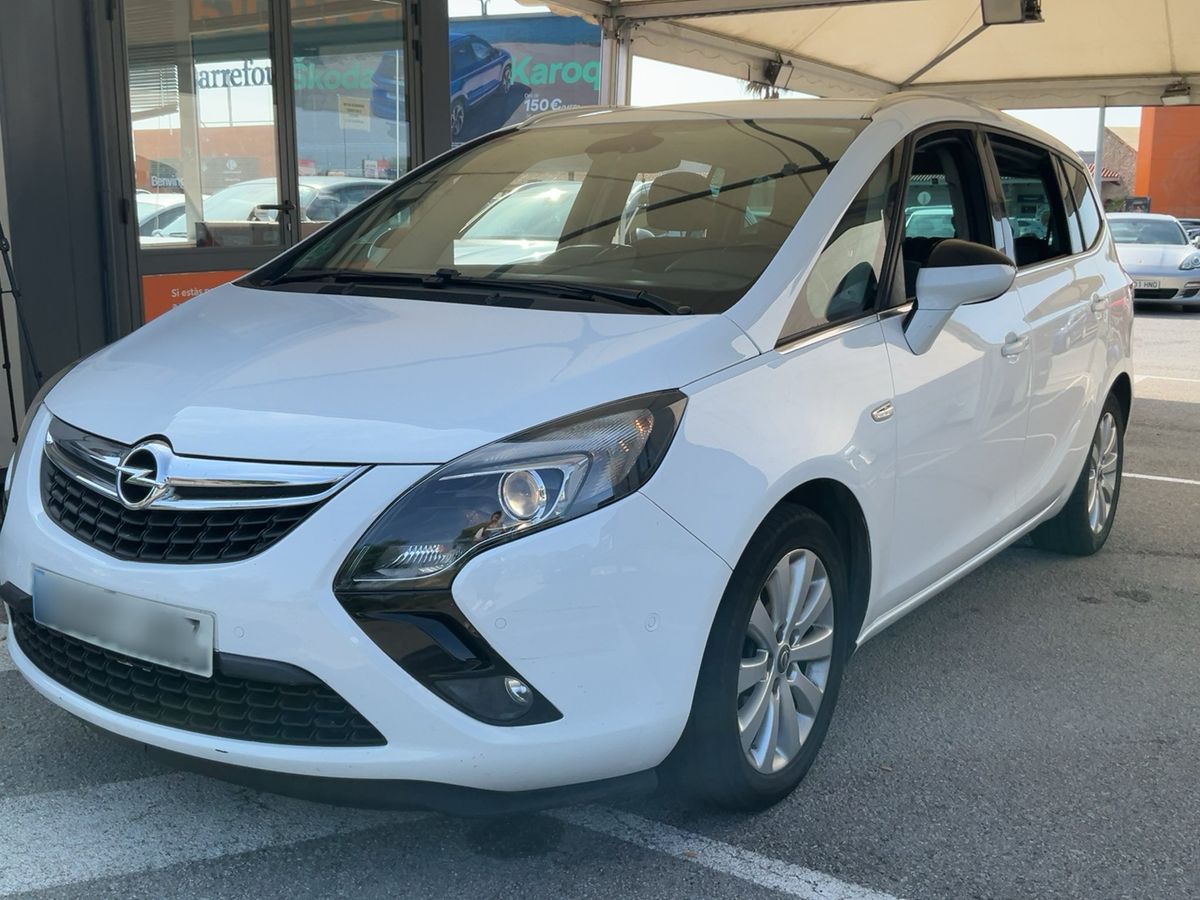 Opel Zafira 2015