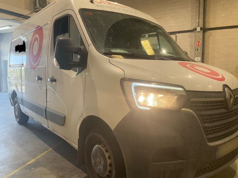 Renault Master 2.3 dCi L2H2 HKa 3,3t — zdjęcie 8