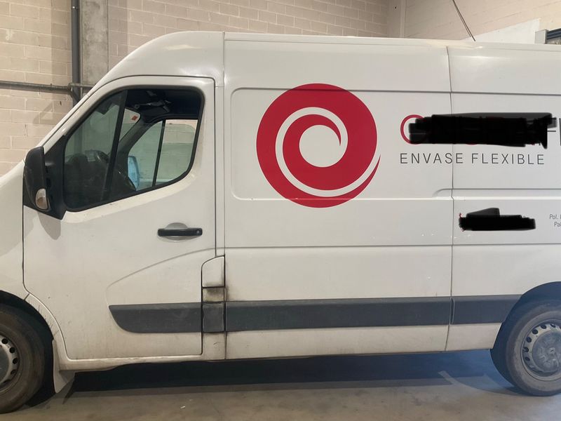 Renault Master 2.3 dCi L2H2 HKa 3,3t — zdjęcie 4