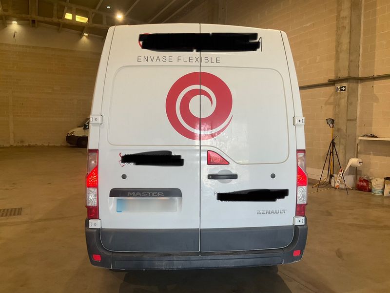Renault Master 2.3 dCi L2H2 HKa 3,3t — zdjęcie 5
