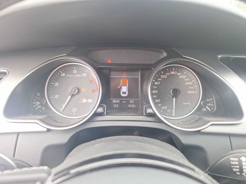 Audi S5 3.0 V6 TFSI quattro — zdjęcie 13