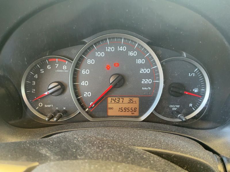Toyota Yaris 1.0 VVT-i Active — zdjęcie 13