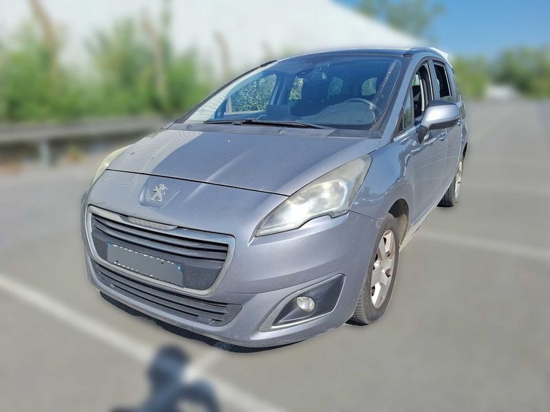 Peugeot 5008 1.6 Blue-HDi Style — zdjęcie 2