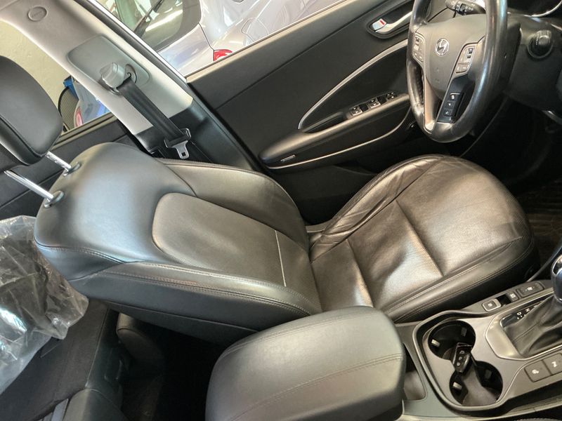 Hyundai Santa Fe 2.2 CRDi Premium 4WD 2015 – снимка 28