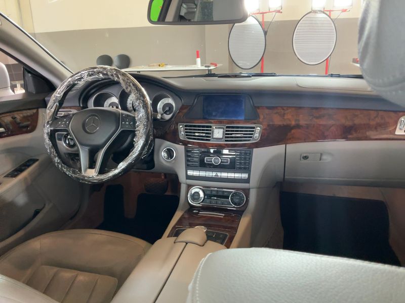 Mercedes-Benz CLS-Klasse CLS 350 d 4Matic BlueEfficiency — zdjęcie 12