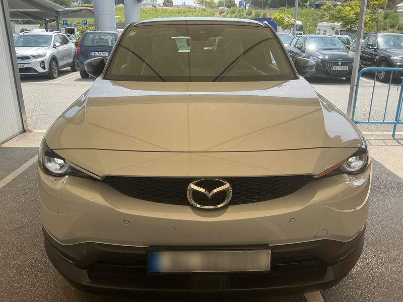 Mazda MX-30 electric drive 107 kW — zdjęcie 9