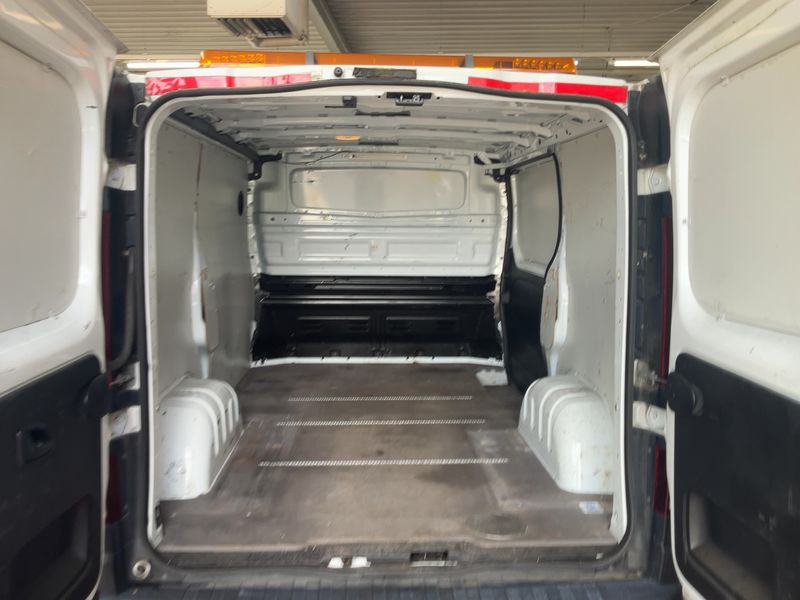 Opel Vivaro 1.6 CDTI Kasten L1H1 2,7t — zdjęcie 10